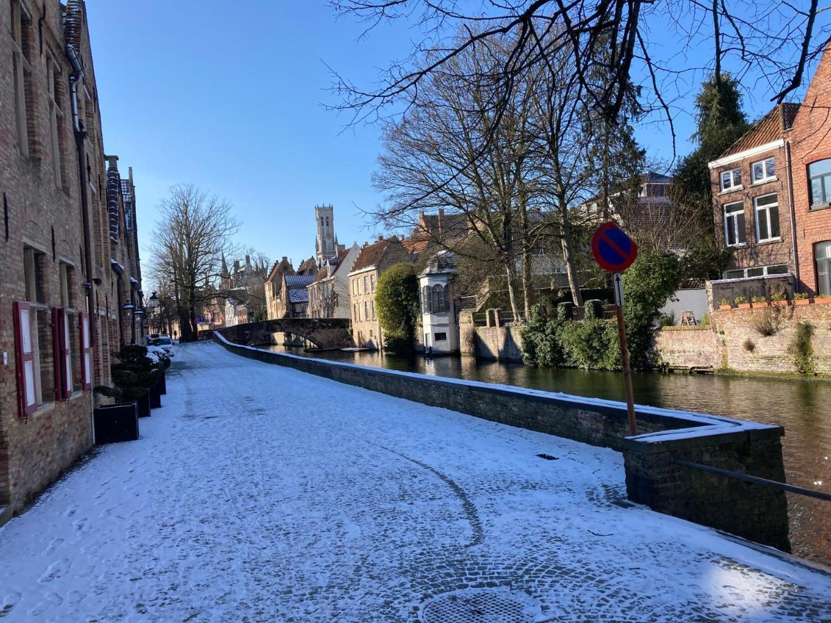 Canal Central Brugge Bagian luar foto
