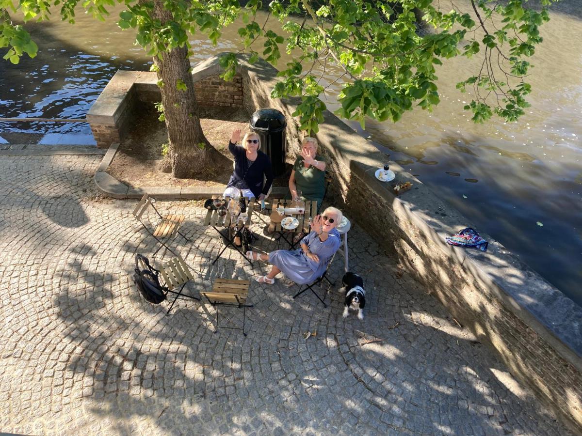 Canal Central Brugge Bagian luar foto